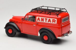 Renault Juvaquatre Utilitaire Roșu Solido 1:18 8424 Metal - imaginea 7 din 8