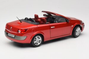 Renault Megane Mk1 CC Roșu Solido 1:18 8152 Metal - imaginea 3 din 8