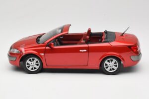 Renault Megane Mk1 CC Roșu Solido 1:18 8152 Metal - imaginea 4 din 8