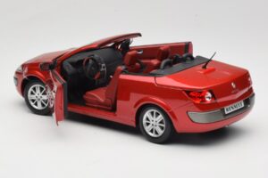 Renault Megane Mk1 CC Roșu Solido 1:18 8152 Metal - imaginea 5 din 8