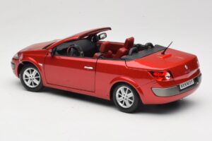 Renault Megane Mk1 CC Roșu Solido 1:18 8152 Metal - imaginea 7 din 8