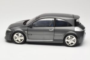 Renault Megane Mk2 RS Vampire Grey Norev 1:18 185101 Metal - imaginea 4 din 8
