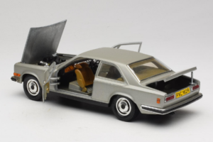 Rolls-Royce Camargue Argintiu Diamond Edition Bburago 1:18 3001-M3 Metal - imaginea 5 din 8