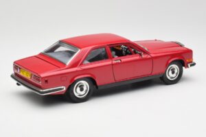 Rolls-Royce Camargue Roșu Bburago 1:22 3001 Metal - imaginea 3 din 8