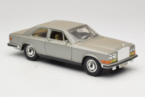 Rolls-Royce Camargue Argintiu Bburago 1:18 3001-M2 Metal - imaginea 6 din 8
