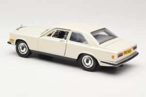 Rolls-Royce Camargue Alb Bburago 1:22 3001-M1 Metal - imaginea 7 din 8