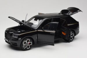 Rolls-Royce Cullinan Negru Cu Gold Coachline & Shadow Wheels OEM 1:18 028-15A Metal - imaginea 2 din 8