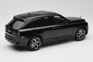 Rolls-Royce Cullinan Negru Cu Gold Coachline & Shadow Wheels OEM 1:18 028-15A Metal - imaginea 3 din 8