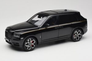 Rolls-Royce Cullinan Negru Cu Gold Coachline & Shadow Wheels OEM 1:18 028-15A Metal