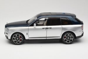 Rolls-Royce Cullinan Albastru & Argintiu Bicolor OEM 1:18 028-16B Metal - imaginea 4 din 8