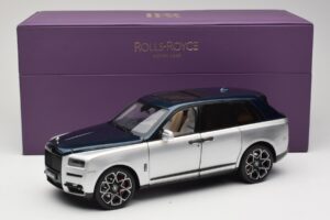 Rolls-Royce Cullinan Albastru & Argintiu Bicolor OEM 1:18 028-16B Metal - imaginea 8 din 8