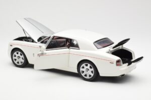Rolls-Royce Phantom Coupe English Alb Argintiu Kyosho 1:18 08861EW Metal - imaginea 5 din 8