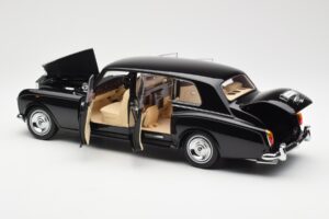 Rolls-Royce Phantom VI EWB Negru Kyosho 1:18 08905BK Metal - imaginea 5 din 8