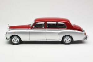 Rolls-Royce Phantom VI Argintiu Roșu Kyosho 1:18 08905SR Metal - imaginea 4 din 8