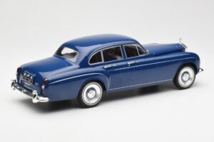 Rolls-Royce Silver Cloud III Flying Spur Mulliner RHD Albastru Închis MCG 1:18 MCG18124 Metal - imaginea 2 din 6