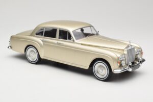 Rolls-Royce Silver Cloud III Flying Spur H.J. Mulliner Auriu MCG 1:18 MCG18058 Metal - imaginea 4 din 6