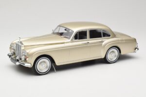 Rolls-Royce Silver Cloud III Flying Spur H.J. Mulliner Auriu MCG 1:18 MCG18058 Metal