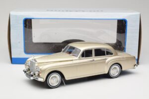 Rolls-Royce Silver Cloud III Flying Spur H.J. Mulliner Auriu MCG 1:18 MCG18058 Metal - imaginea 6 din 6