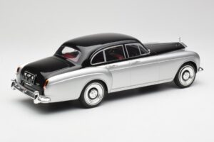 Rolls-Royce Silver Cloud III Mulliner Argintiu & Negru MCG 1:18 MCG18128 Metal - imaginea 2 din 6
