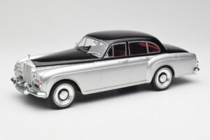 Rolls-Royce Silver Cloud III Mulliner Argintiu & Negru MCG 1:18 MCG18128 Metal