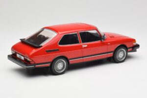 Saab 900 GL Roșu MCG 1:18 MCG18340 Metal - imaginea 3 din 6