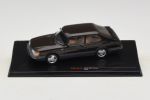 Saab 900 Turbo Negru IXO 1:43 CLC577N Metal