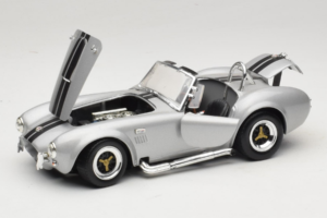 Shelby Cobra 427S/C Argintiu Cu Dungi Negre Road Signature 1:18 92058 Metal - imaginea 2 din 8