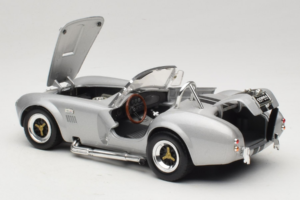 Shelby Cobra 427S/C Argintiu Cu Dungi Negre Road Signature 1:18 92058 Metal - imaginea 5 din 8