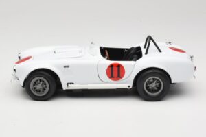 Shelby Cobra 427 S/C Alb Auto World 1:18 AWSS104 Metal - imaginea 4 din 8