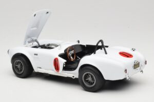 Shelby Cobra 427 S/C Alb Auto World 1:18 AWSS104 Metal - imaginea 5 din 8
