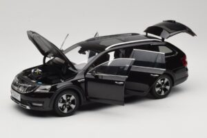 Skoda Octavia Mk4 Combi Maro Paudi Model 1:18 ZMR000005BRA Metal - imaginea 2 din 8