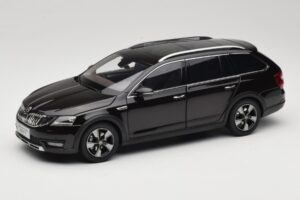Skoda Octavia Mk4 Combi Maro Paudi Model 1:18 ZMR000005BRA Metal