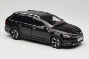 Skoda Octavia Mk4 Combi Maro Paudi Model 1:18 ZMR000005BRA Metal - imaginea 6 din 8