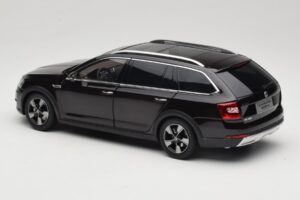 Skoda Octavia Mk4 Combi Maro Paudi Model 1:18 ZMR000005BRA Metal - imaginea 7 din 8