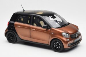 Smart Forfour W453 Negru Hazel Maro Norev 1:18 B66960299 Metal - imaginea 6 din 8
