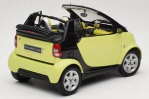 Smart Fortwo 450 Cabrio Galben Minichamps 1:18 0012889V001C49Q00 Metal - imaginea 3 din 8