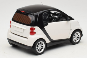 Smart Fortwo 451 Coupe Alb Negru Minichamps 1:18 150036302 Metal - imaginea 3 din 8