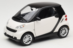 Smart Fortwo 451 Coupe Alb Negru Minichamps 1:18 150036302 Metal