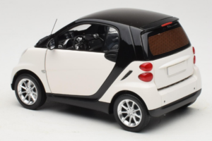 Smart Fortwo 451 Coupe Alb Negru Minichamps 1:18 150036302 Metal - imaginea 7 din 8