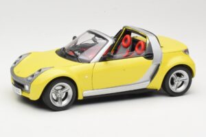 Smart Roadster 452 Galben Bburago 1:18 34099-M2 Metal