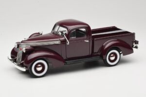 Studebaker Coupe Express Pickup Maro American Mint 1:18 92458-R1 Metal