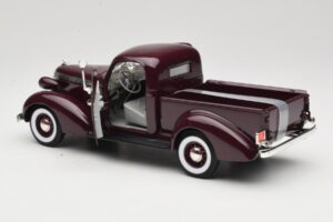 Studebaker Coupe Express Pickup Maro American Mint 1:18 92458-R1 Metal - imaginea 5 din 8