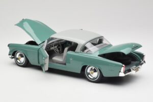 Studebaker Starliner Seafoam Verde & Shasta Alb Maisto 1:18 31651 Metal - imaginea 6 din 8
