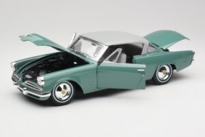 Studebaker Starliner Seafoam Verde & Shasta Alb Maisto 1:18 31651 Metal - imaginea 7 din 8