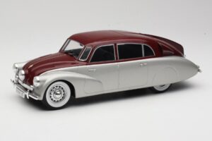 Tatra 87 Argintiu & Roșu Închis MCG 1:18 MCG18067 Metal