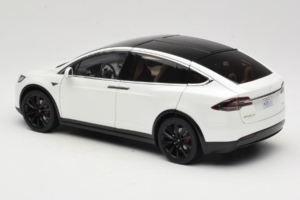 Tesla Model X Alb OEM 1:18 TESLA001 Metal - imaginea 7 din 8
