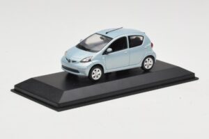 Toyota Aygo Light Blue Metallic Minichamps 1:43 TOYOTA012 Metal - imaginea 2 din 4