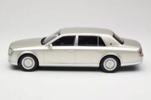 Toyota Century Silver Metallic Kyosho 1:18 KSR18036S Metal - imaginea 3 din 6