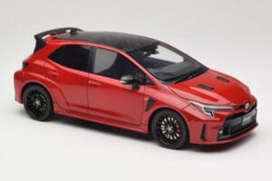 Toyota GR Corolla Circuit Edition E210 Supersonic Red Otto 1:18 OT1072 Rășină - imaginea 4 din 6