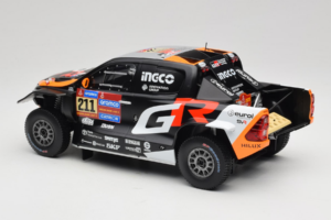 Toyota GR DKR Hilux Evo #211 H. Lategan / B. Cummings Rally Dakar 2025 IXO 1:18 18RMC237 Metal - imaginea 5 din 6